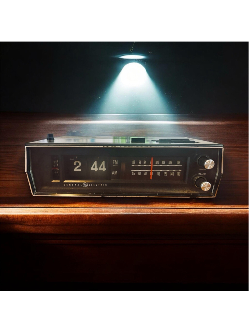 Vintage 1970s GE C4331B Flip Clock AM/FM Alarm Radio TESTED WORKING Woodgrain